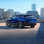 Cadillac: Ηγέτης στα πολυτελή ηλεκτρικά στις ΗΠΑ