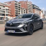 Renault Clio: Κορυφαίο σε πωλήσεις – Άλμα στη 2η θέση για το Tesla Model Y