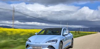 BYD: Ισχυρή άνοδος και επενδύσεις-ρεκόρ σε έρευνα & ανάπτυξη (R&D)