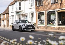 5θυρο MINI Cooper S σε έκδοση JCW