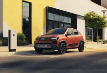 Υπέρ μικρών προσιτών EV η φον ντερ Λάιεν – Στηρίζει το αίτημα Stellantis και Renault