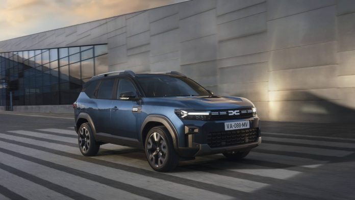 All-new Dacia Bigster HYBRID 155 Journey Indigo Blue