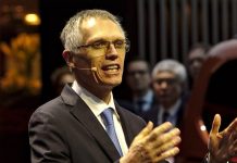 Carlos Tavares: Η Stellantis ενδέχεται να διασπαστεί… – Τι λέει σε βιβλίο του ο πρώην CEO του μεγάλου Ομίλου