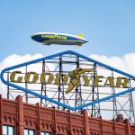 Goodyear: Σκυλιά-συνοδοί στο αερόπλοιο