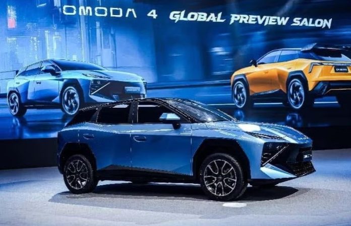 (15) Omoda 4