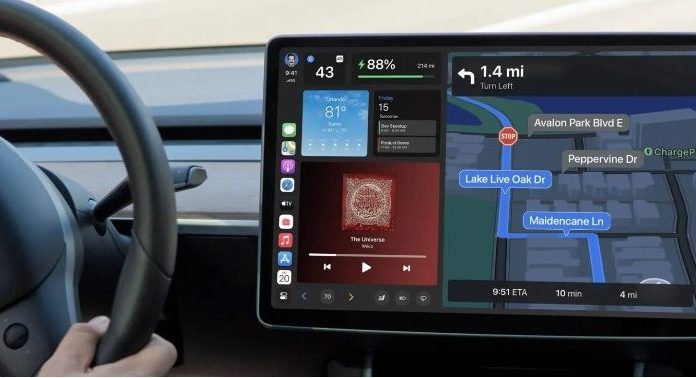 Tesla: Προς ενσωμάτωση του Apple CarPlay