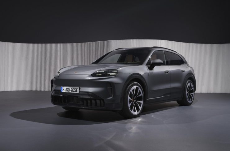 Porsche: Και η Cayenne γίνεται ηλεκτρική (εικόνες)