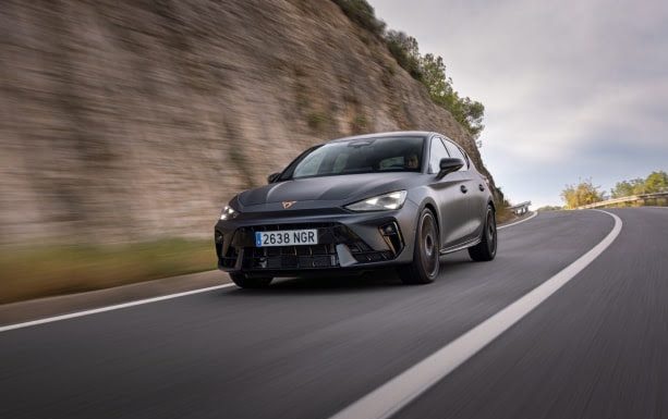CUPRA Leon VZ: Bγαίνει στον δρόμο