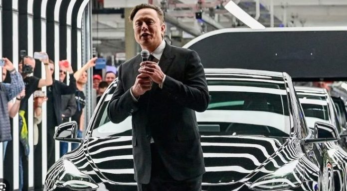 Έλον Μασκ: Πακέτο αμοιβής 1 τρις δολαρίων…