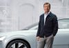 H. Samuelsson (CEO Volvo): «Επιστροφή στην ανάπτυξη από το 2026, με αιχμή τα PHEV»