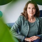 Sigrid de Vries (ACEA): «Οι στόχοι CO₂ για το 2030–2035 δεν είναι πλέον ρεαλιστικοί»