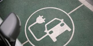 Η ΕΕ φέρνει νέους, υποχρεωτικούς στόχους για εταιρικούς στόλους