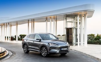 Η BYD κυρίαρχη σε πωλήσεις EV στην Ελλάδα το 2025