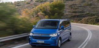 Η VW Επαγγελματικά Οχήματα αναβαθμίζει τα e-Transporter και e-Caravelle