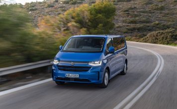 Η VW Επαγγελματικά Οχήματα αναβαθμίζει τα e-Transporter και e-Caravelle