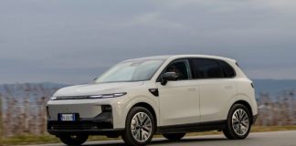 Νέο Plug-In Leapmotor B10 Hybrid EV με αυτονομία 900 χλμ και τιμή 29.623€