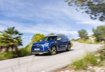 Το MINI Countryman E αποκτά αυτονομία 500 χλμ.