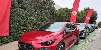 Nέο Renault Clio από 20.900€ και εκδόσεις βενζίνης, υβριδικές και διπλού καυσίμου