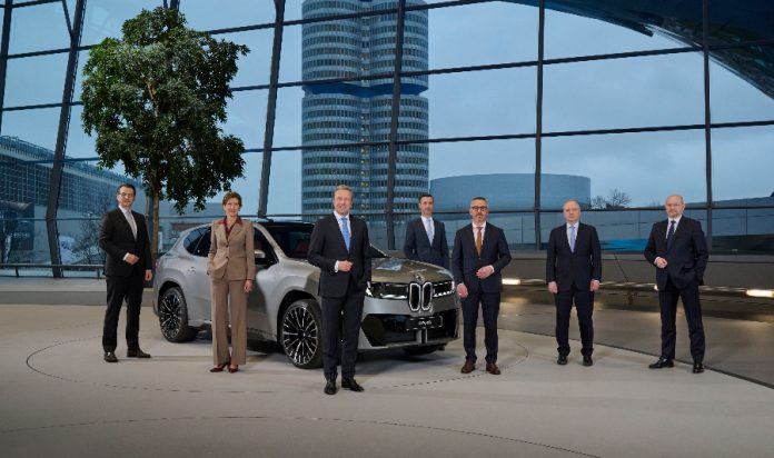 P90632485_highRes_bmw-group-annual-con (1)