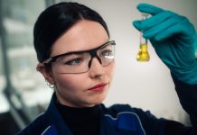 BMW Group: Πλήρης ενσωμάτωση βιωσιμότητας στη καμπίνα οχημάτων