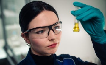 BMW Group: Πλήρης ενσωμάτωση βιωσιμότητας στη καμπίνα οχημάτων