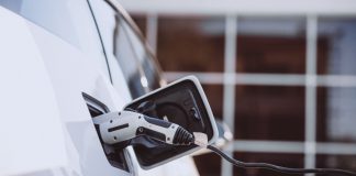 Εξοικονόμηση 246 δισ. ευρώ από τον εξηλεκτρισμό στόλων έως το 2030