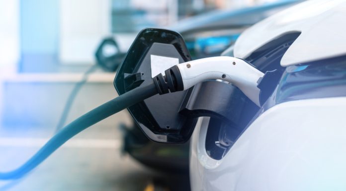 Η ενεργειακή κρίση πυροδοτεί το ενδιαφέρον για EV