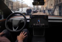 Tesla: Πρώτη άδεια για «πλήρως αυτόνομη οδήγηση» στην Ευρώπη