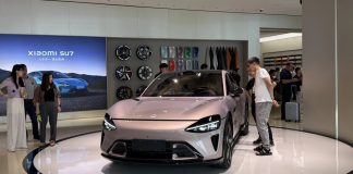 H Xiaomi «στρατολογεί» στελέχη-κλειδιά της Tesla