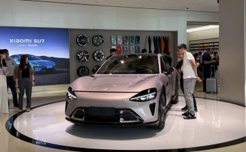 H Xiaomi «στρατολογεί» στελέχη-κλειδιά της Tesla