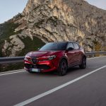Με αναβαθμισμένη γκάμα η Alfa Romeo Junior Ibrida