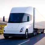 Πώς το Tesla Semi εξοικονομεί έως 400.000 δολάρια έναντι των Diesel