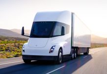 Πώς το Tesla Semi εξοικονομεί έως 400.000 δολάρια έναντι των Diesel