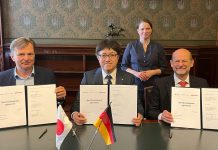Συνεργασία Daimler Truck, MB Energy και Kawasaki Heavy Industries για ανάπτυξη υγροποιημένου υδρογόνου