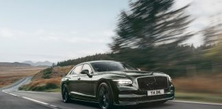 Νέα Bentley Flying Spur: Χειροποίητη πολυτέλεια με επιδόσεις supercar