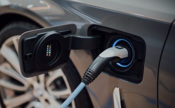 Παράταση στα κίνητρα για τα plug-in υβριδικά – Τι αλλάζει