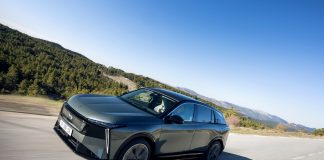 Το νέο DS N°7 υπόσχεται «First Class» εμπειρία