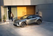Toyota: Νέα υπηρεσία οικιακής φόρτισης οχημάτων