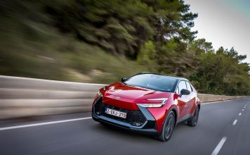 Toyota C-HR: Δέκα χρόνια επιτυχίας για το Νο.1 C-SUV της μάρκας