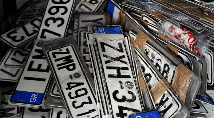 Τι συμβαίνει με τις πινακίδες κυκλοφορίας ; Στην αναμονή 6.000 οχήματα